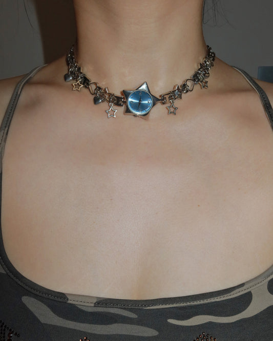Nova Vintage Blue Star Clock Silver Chocker