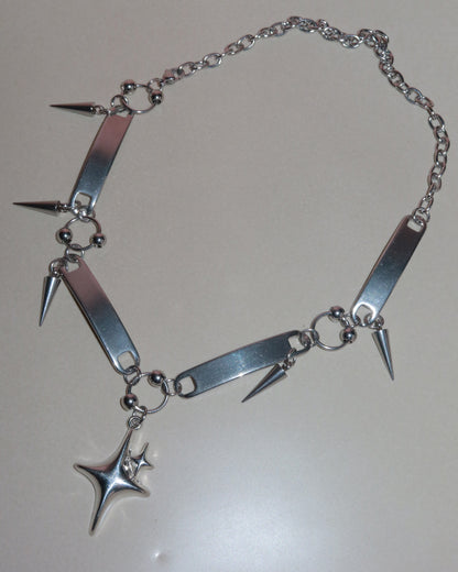 Lee Star Rivet Silver Choker Necklace