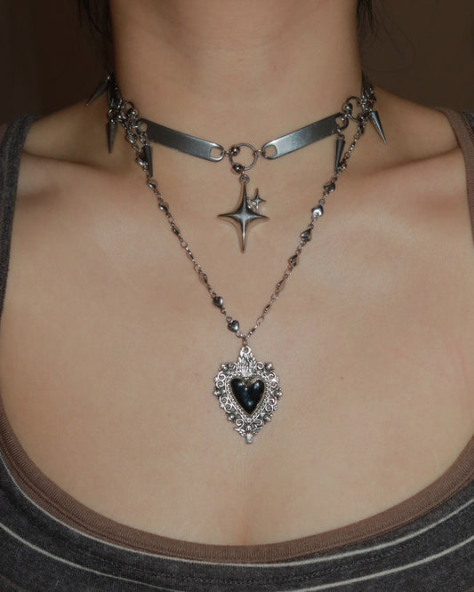 Lee Star Rivet Silver Choker Necklace