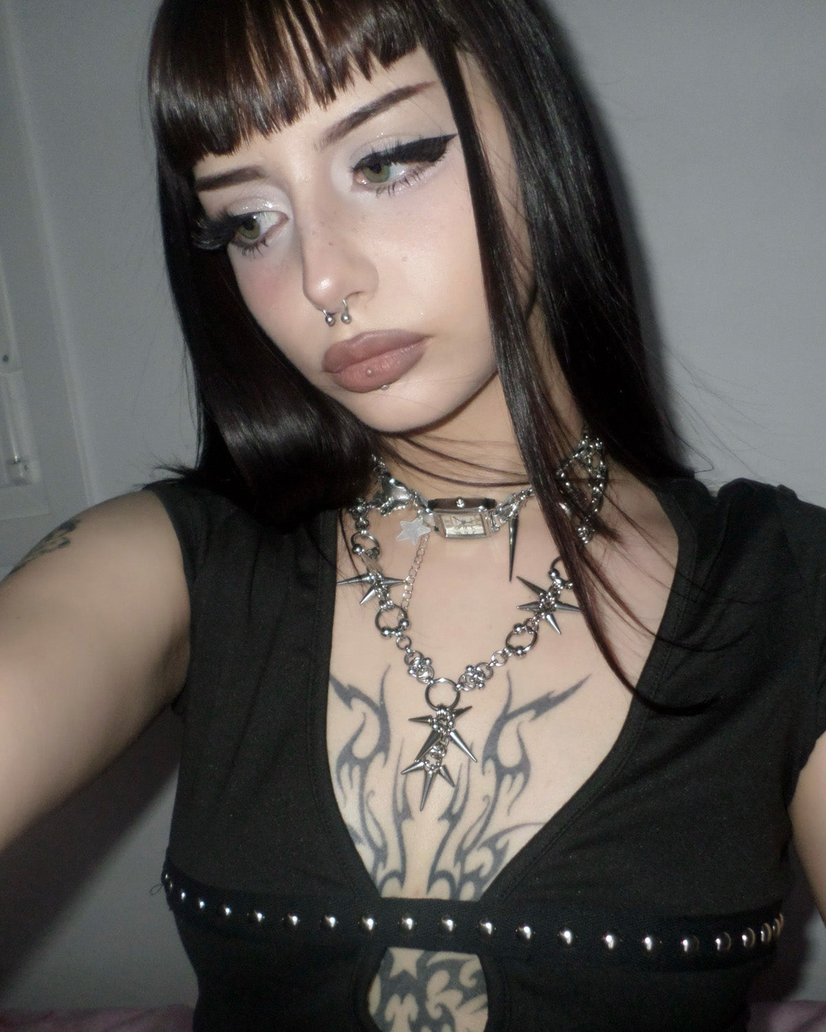 Alberta Clock Heart Silver Choker Necklace