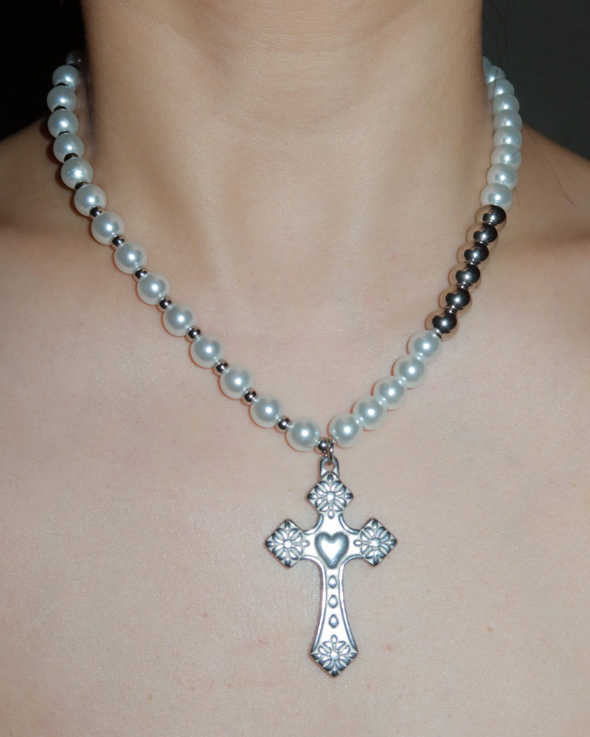 Raven Pearl Beaded Cross Silver Pendant Necklace