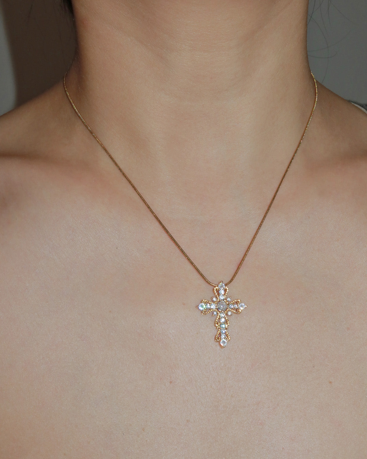 Harriet Timeless Faith Cross Golden Necklace