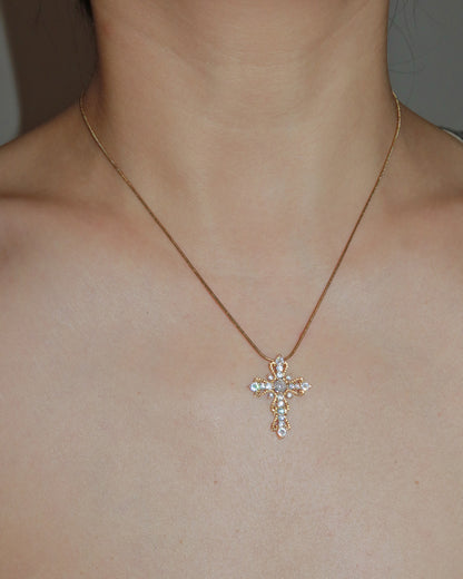 Harriet Timeless Faith Cross Golden Necklace