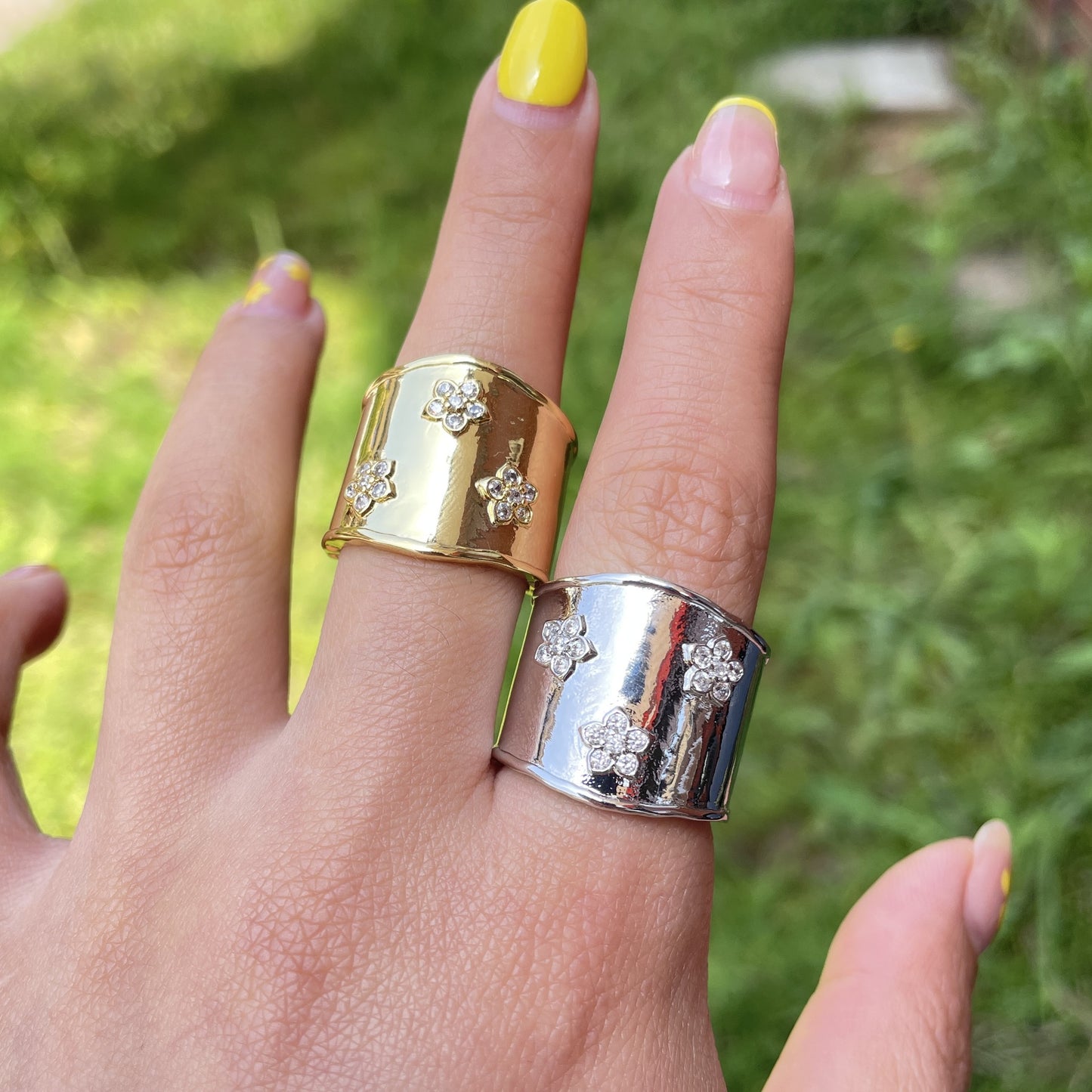 Sparkle Golden Ring