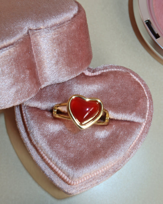 Judith Red Carnelian Stone Heart Golden Ring