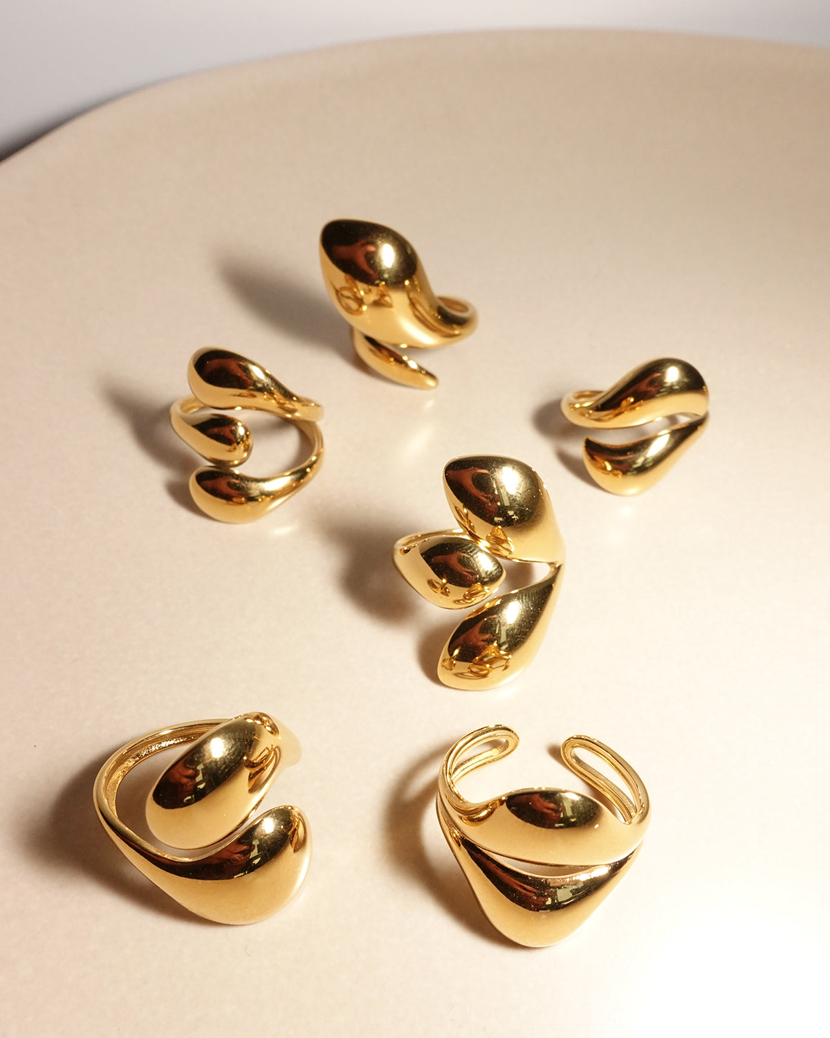 Agnes Geometric Glossy Golden Ring - C