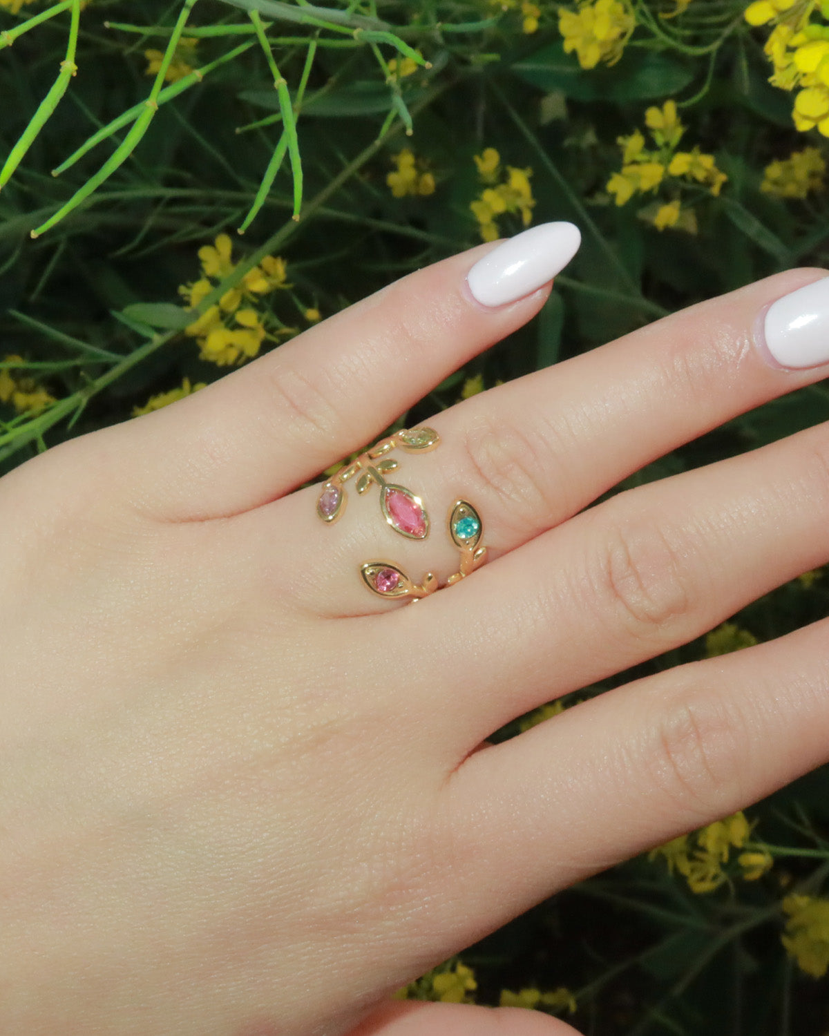 Sylvia Leaf Golden Ring