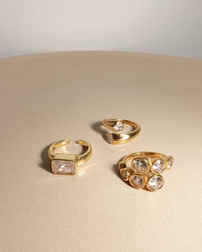 Anillo dorado de estrella fugaz