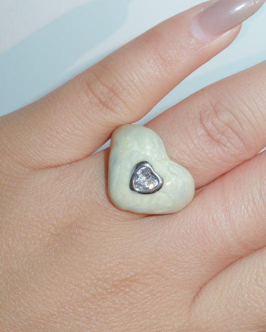Kate Heart Ring