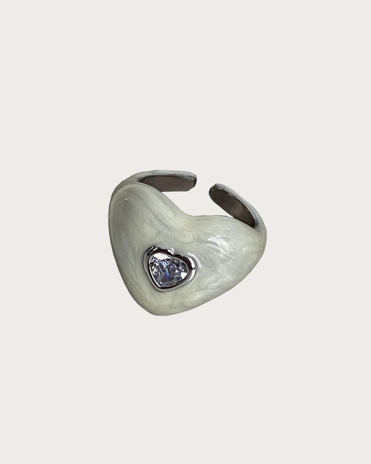 Kate Heart Ring