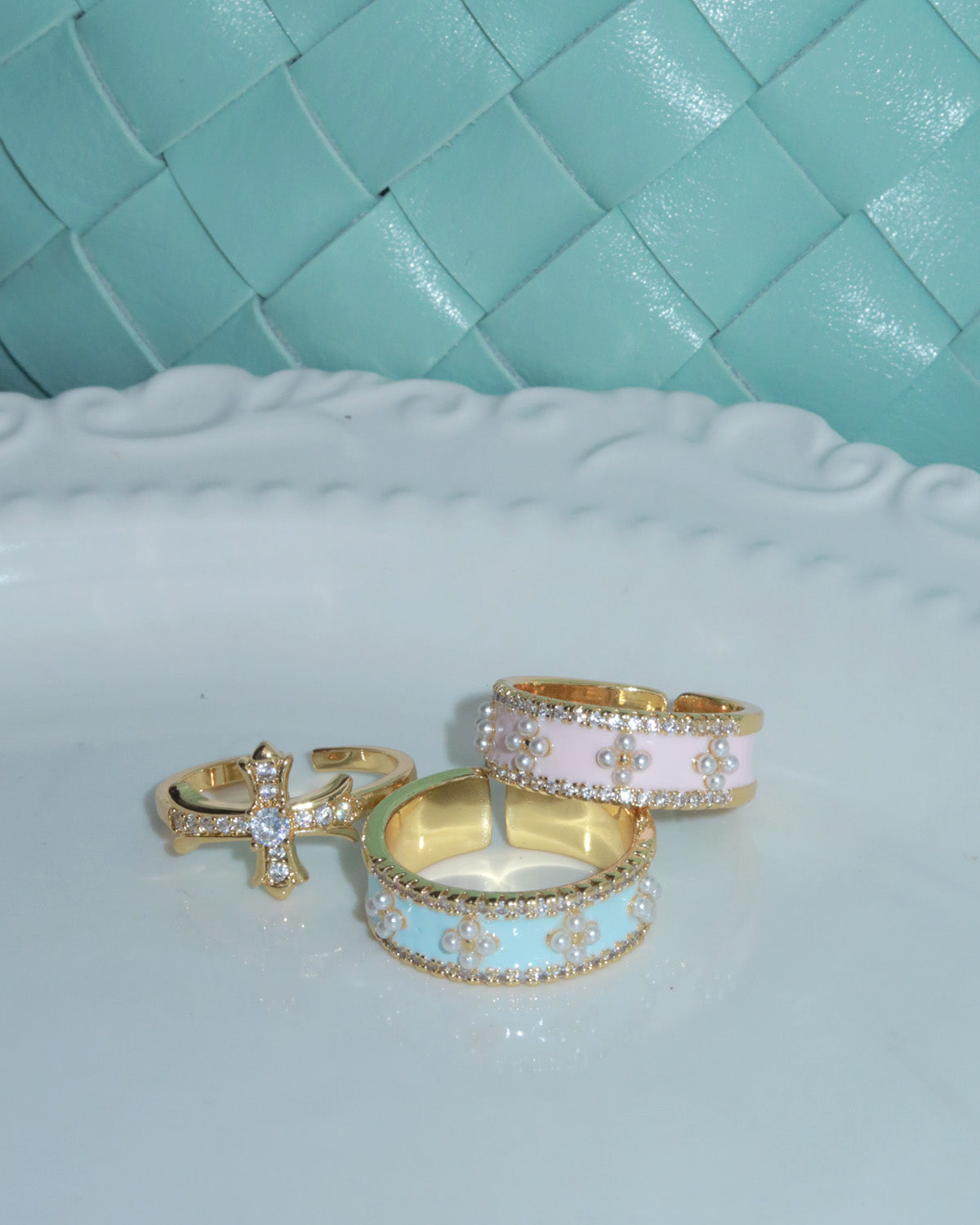 Elodie Cross Pearl Crystal Golden Ring Set In Blue